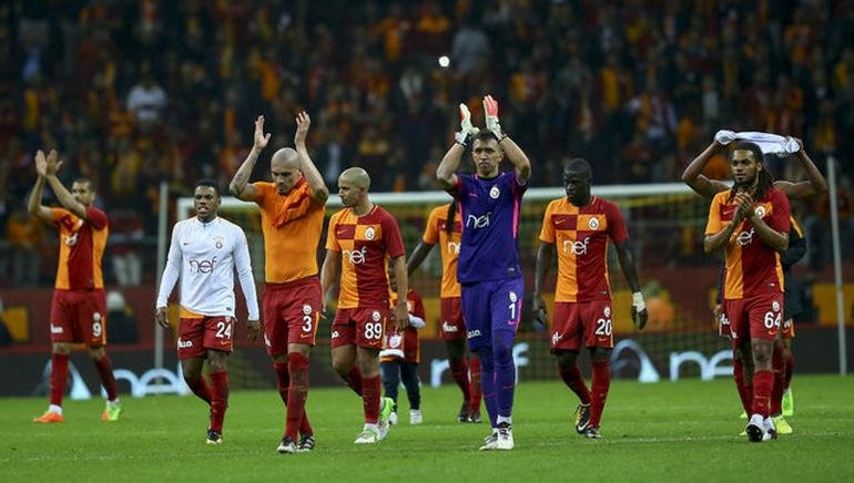 TAKIMA ’FENERBAHÇE’ YASAĞI