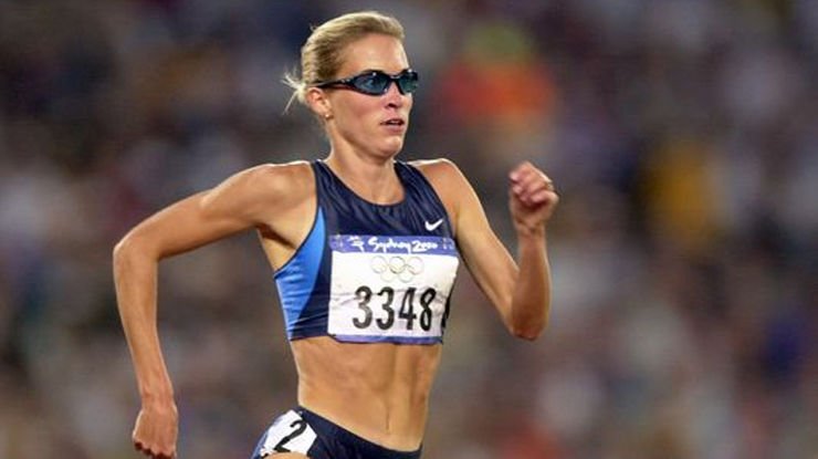 Ünlü atlet Suzy Favor hayat kadını oldu!