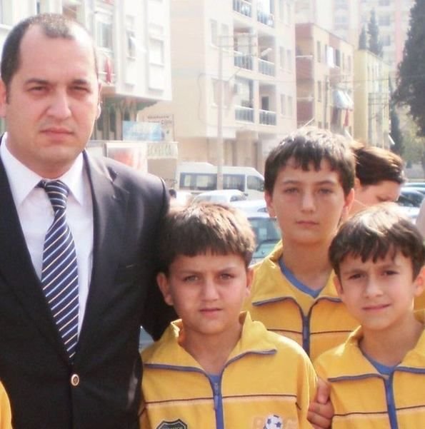 CENGİZ ÜNDER
