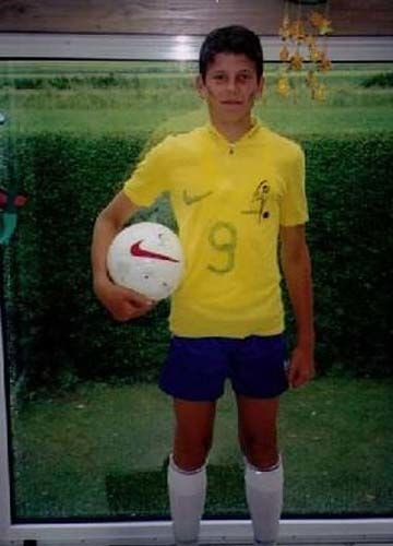 MARIO GOMEZ