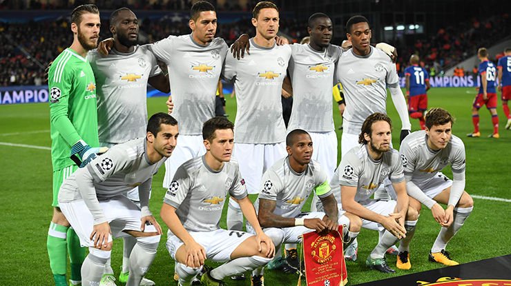 1. Manchester United - Puan: 12.00