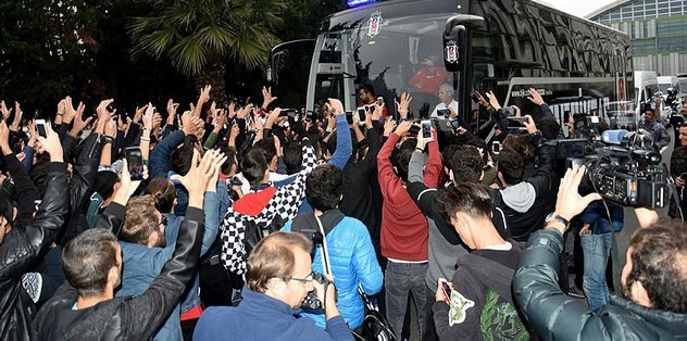 Süreyya’dan taraftara üçlü!