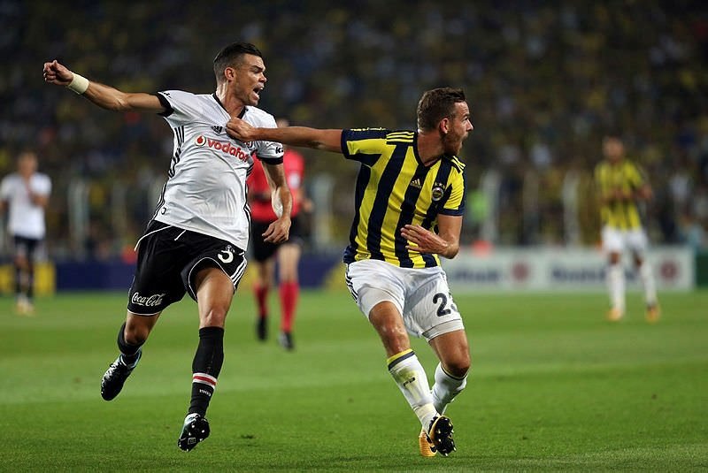 Beşiktaş ve Fenerbahçe'yi yıkan 5 yıllık imza