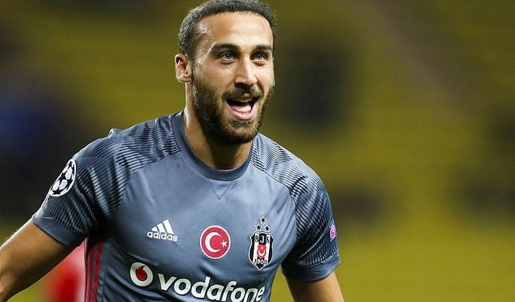 'Beşiktaş'ın yıldızı için İngiltere'de sürpriz! Rekor gelebilir
