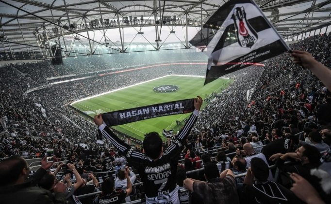 'Beşiktaşlı taraftarlar, kulübe bakın ne sattıracaklar! Siyah beyaz...