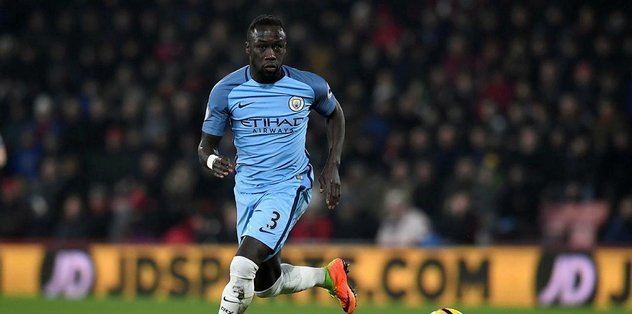 Beşiktaş’tan Sagna bombası
