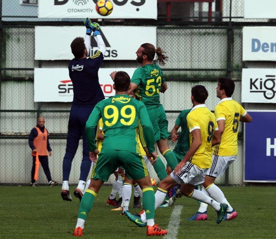 'Fenerbahçe'de Yiğithan, Soldado ve Aatif şov yaptı