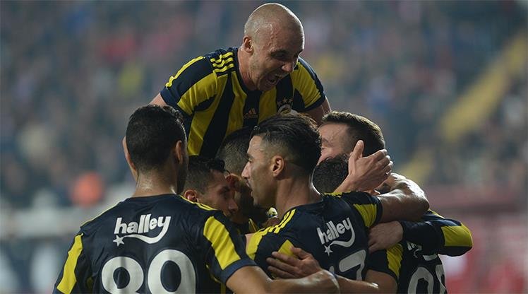 'Fenerbahçeli oyuncu için transfer kararı verildi! Flaş karar