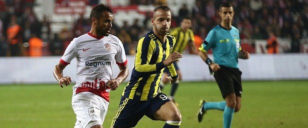 'Fenerbahçe'ye bir kötü haber daha! Soldado'dan sonra...