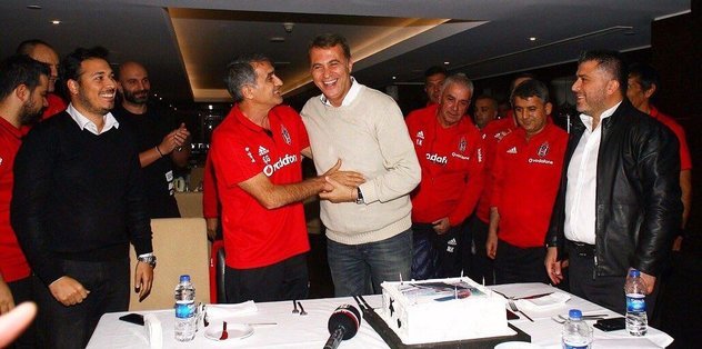 Fikret Orman’a doğum günü İzmir’de kutlandı