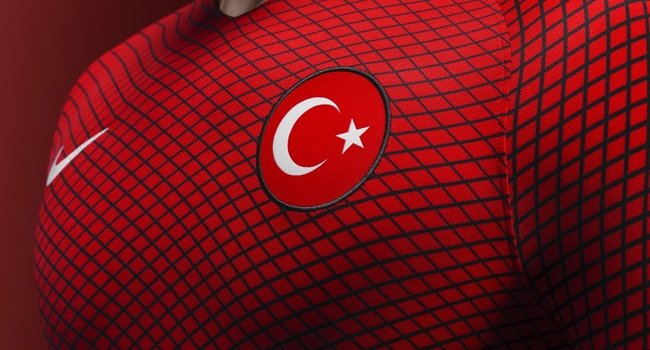 'Flaş! Gurbetçi oyuncu Türk milli takım kampına gelmedi