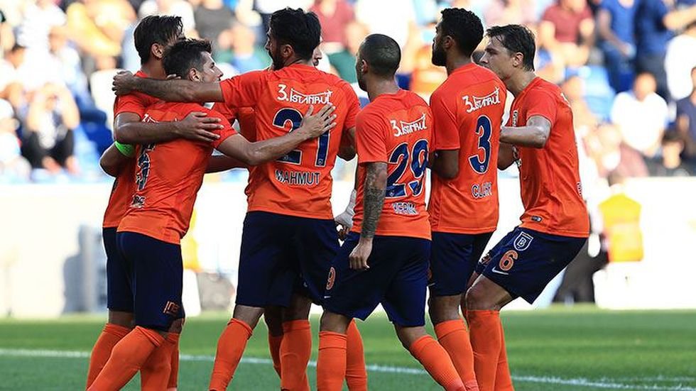 'Galatasaray maçı öncesi Başakşehir'de flaş gelişme