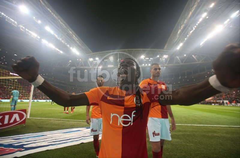 Galatasaray'da Gomis-Eren için Kovacevic-Nihat örneği