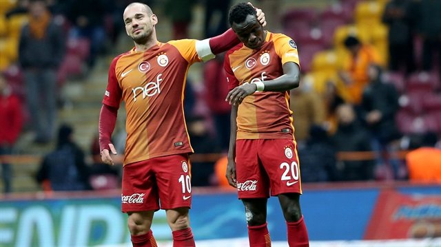 Galatasaray'da kritik bir sorun daha aşıldı! Sneijder ve Bruma...