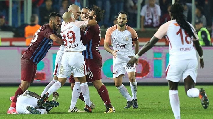 Galatasaray’da sevk isyanı!
