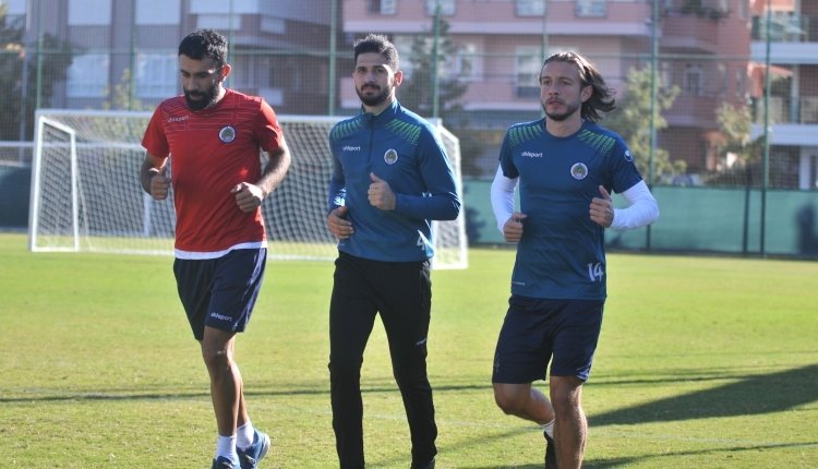 'Galatasaray'ın rakibi Alanyaspor 11'inde flaş gelişme!