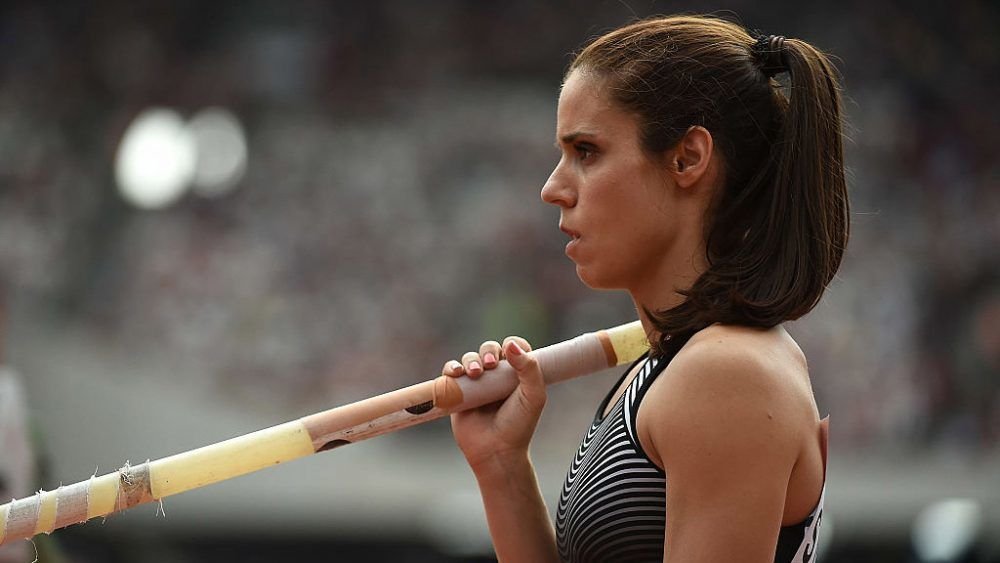 Güzel atlet Katerina Stefanidi'ye büyük onur!