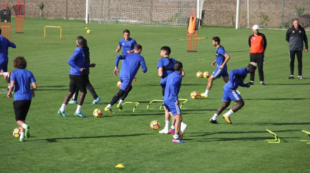 KARABÜKSPOR: 2.000
