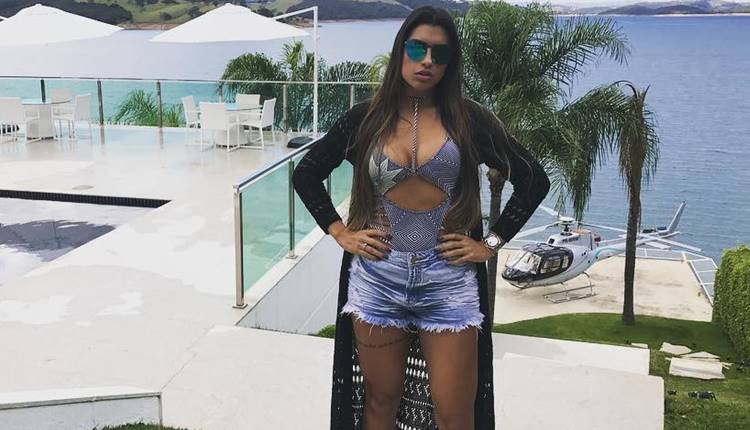 'Kafa kesme işareti yapan Maicon'un eşi bakın ne yapıyor?