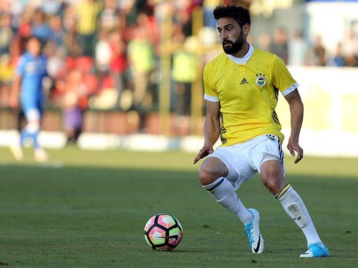 MEHMET EKİCİ VE FERNANDAO DÖNÜYOR