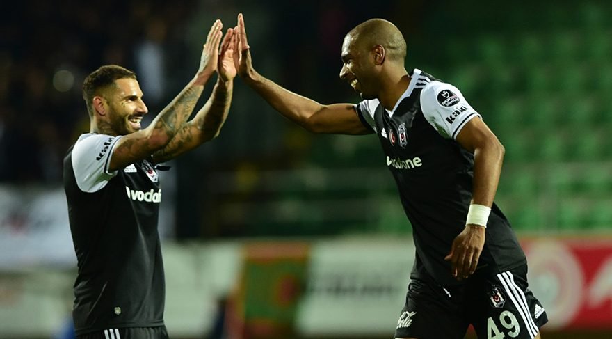 Ryan Babel’den Quaresma övgüsü