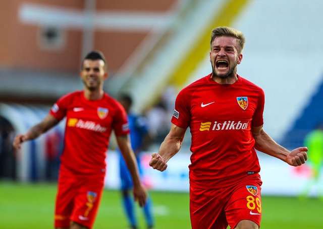 SOLA ATİLA TURAN!