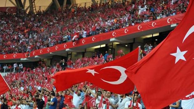 Son dakika! Yıldız futbolcu A Milli Takımı bıraktığını açıkladı
