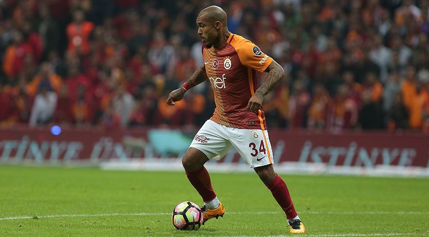 Nigel De Jong - [2.5M Euro]