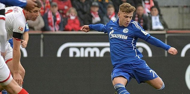 Max Meyer elden kaçıyor!