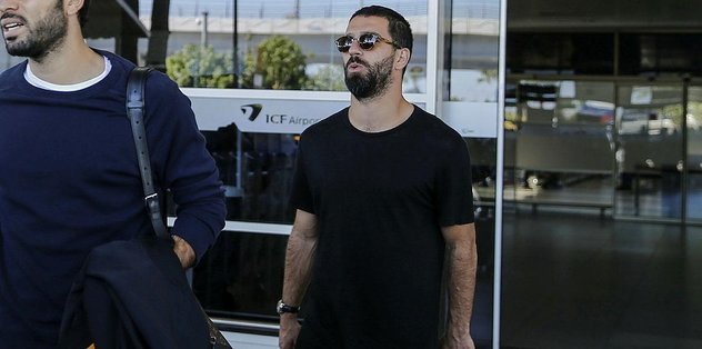 Arda Turan İstanbul’da başkanla görüştü