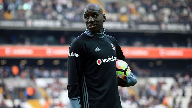 Demba Ba geri dönüyor