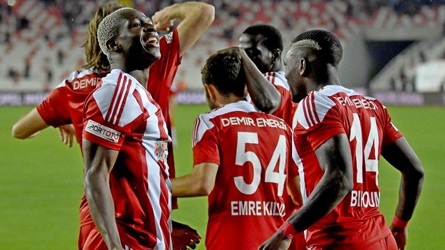 Demir Grup Sivasspor | Piyasa Değeri: 24.950.000 Euro (112 Milyon TL)