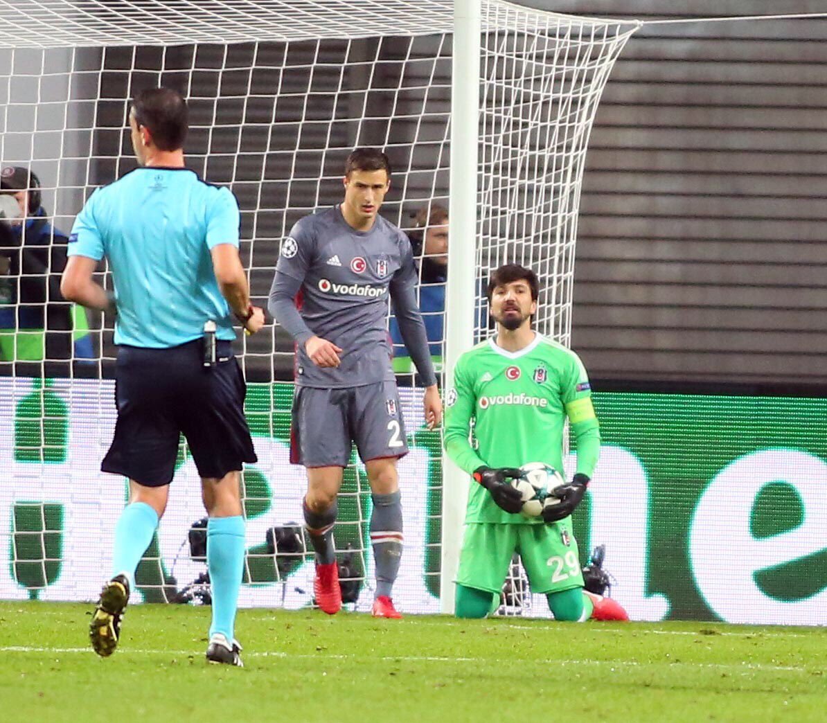 'Destan yazdı! Tolga Zengin, Türk futbol tarihine geçti