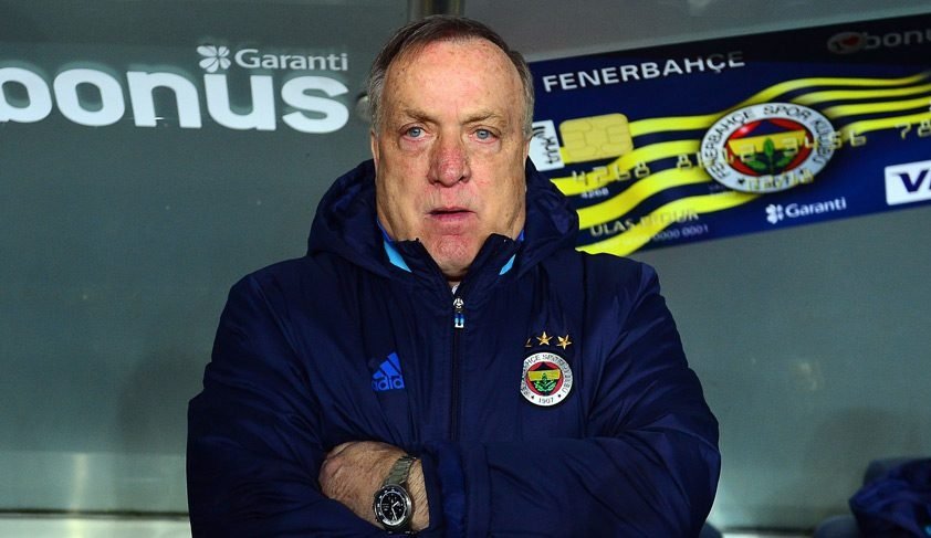 'Dick Advocaat araya girdi, Fenerbahçe transferi bitirdi