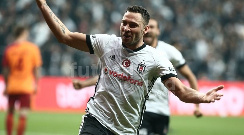 'Dusko Tosic kendini aştı! Süper Lig'de bir ilk