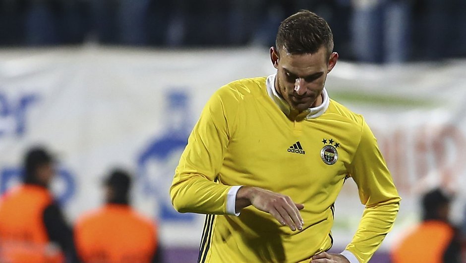 F.Bahçe’de daha önce oynayan Hollandalı futbolcuların performansı hakkında bilgin var mı?