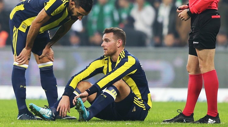 Fenerbahçe'de Janssen'den sarsan haber! Ayakkabı bile giyemiyor