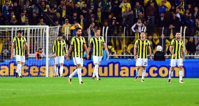 'Fenerbahçe'de kadro için flaş karar! Karabük maçında...