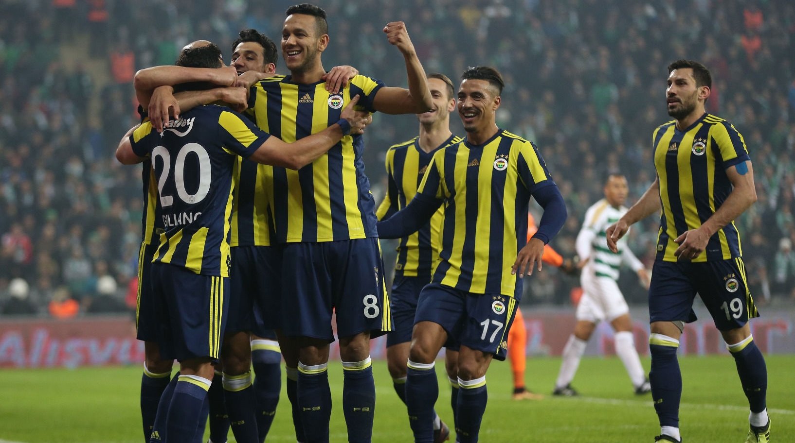 'Fenerbahçe'ye transferde büyük müjde! Kocaman'ın gözdesini istediler...