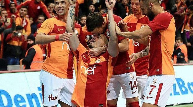 Galatasaray, devre arasına moralli girdi