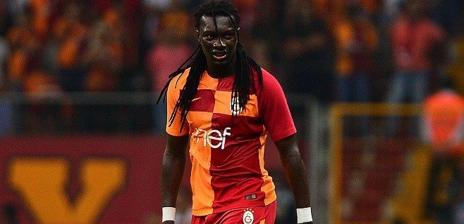 'Galatasaray'da Gomis şoku! 
