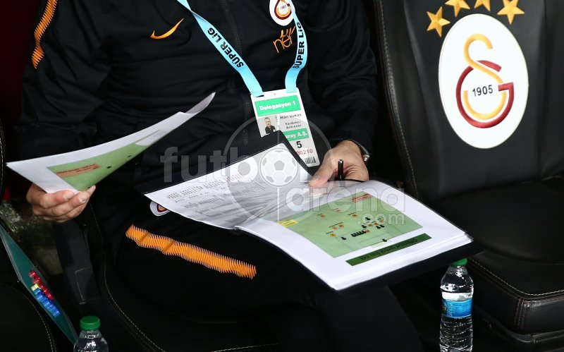 'Galatasaraylı yıldıza protesto 