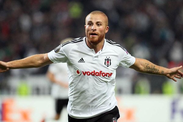 Gökhan Töre -4.50 milyon euro