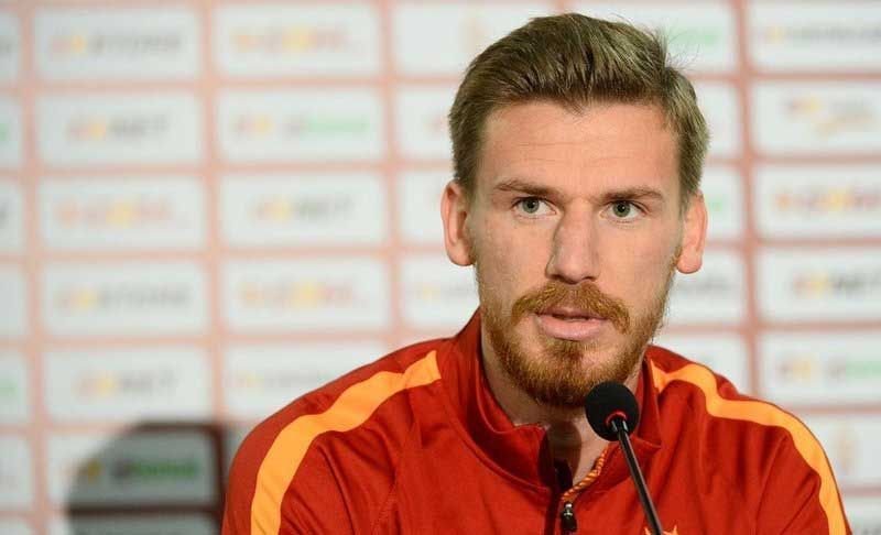 Serdar Aziz çıldırdı! Kramponu çıkınca...