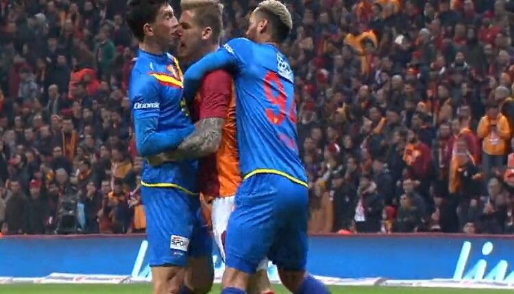 'Serdar Aziz'i zor tuttular! Maçta olay...