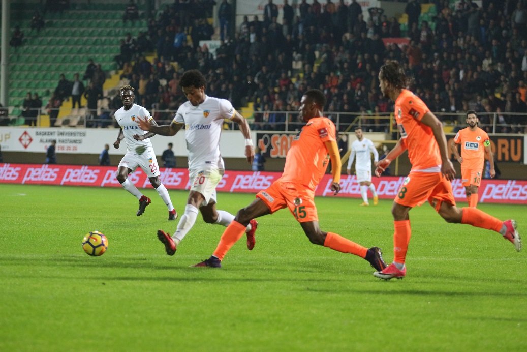 SUMUDİCA’NIN BURNU KANADI