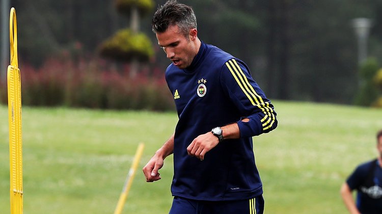 'Tesislerde görülmemiş hareket! Van Persie bunu da yaptı...