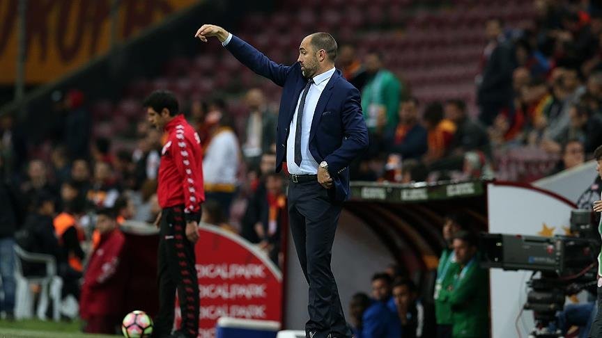 Ve Tudor, Mariano'nun yerine sağ bekini buldu