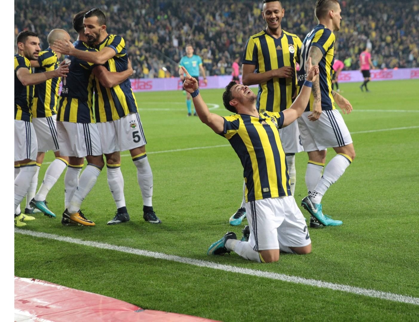 3) Finansal Fair Play nedeniyle kulüp uçurumun kıyısındaydı