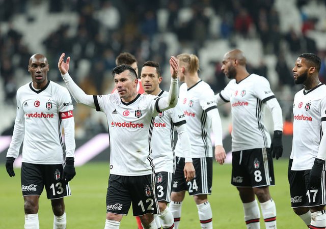  Dünya Beşiktaş'ı izliyor! İtalyan ve Fransızlar'dan manşet